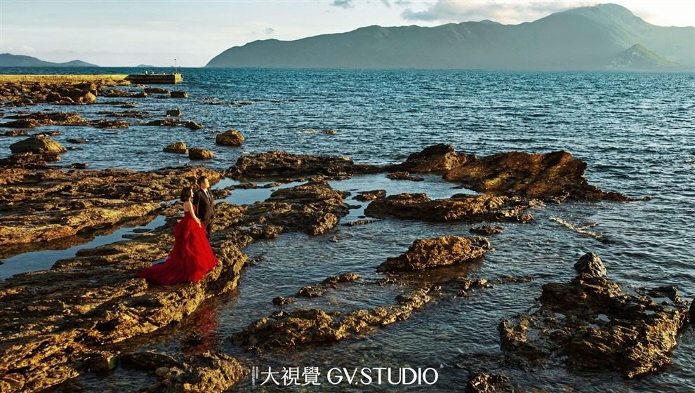 美娜多岛